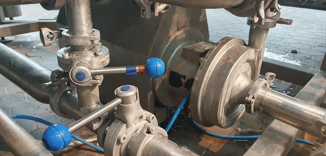 Gerepareerde centrifugaalpomp bij de Gooische Bierbrouwerij