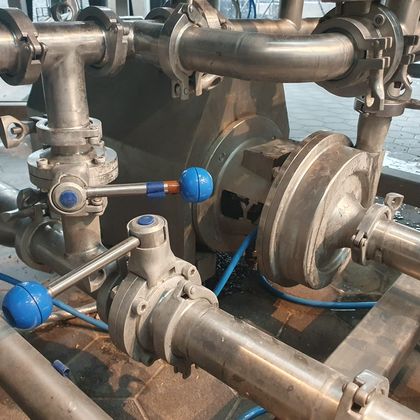 Gerepareerde centrifugaalpomp bij de Gooische Bierbrouwerij