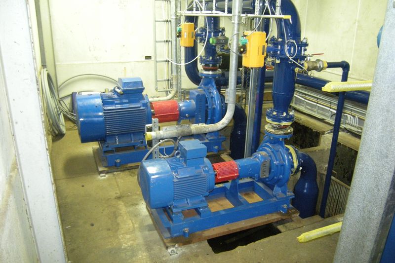 Centrifugaalpompen in een industriële installatie