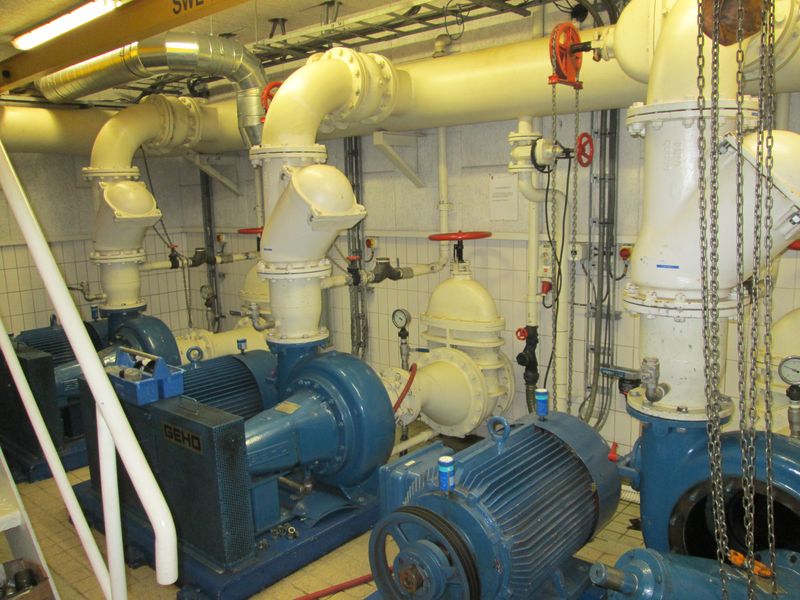 Pompenkelder met centrifugaalpompen